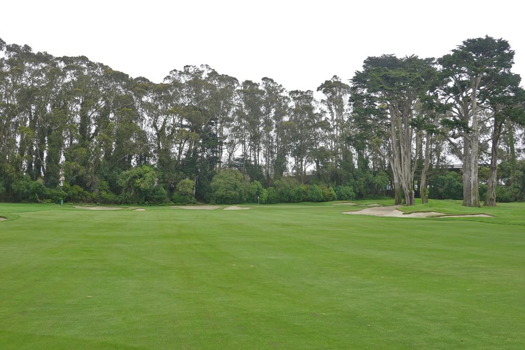 17th Hole at San Francisco Golf Club (432 Yard Par 4)